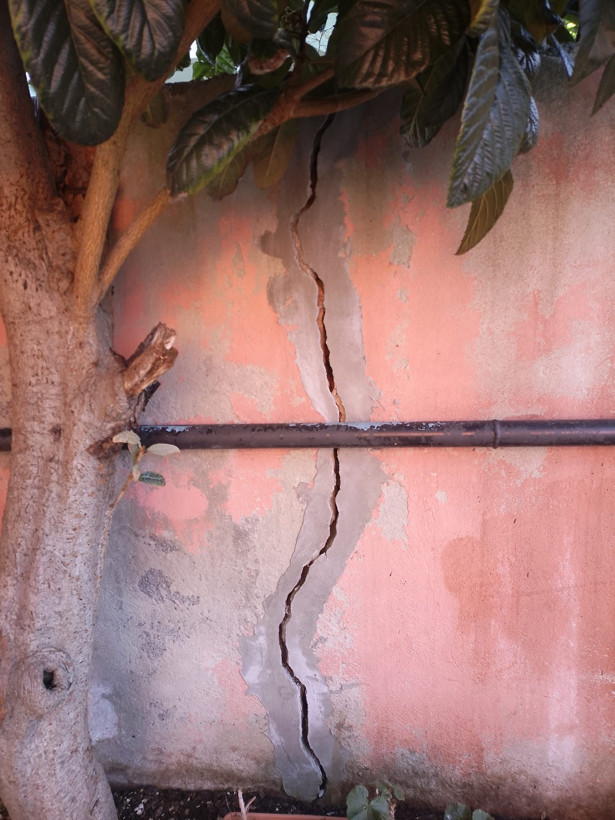 Beykoz'da duvarlarında çatlak oluşan 2 bina tahliye edildi - Resim: 6