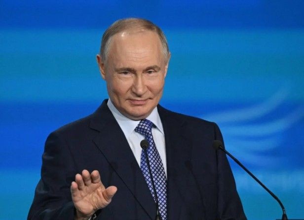 Putin ile ilgili ortalığı karıştıran iddia: Suikast korkusu eve kapattı - Resim: 6
