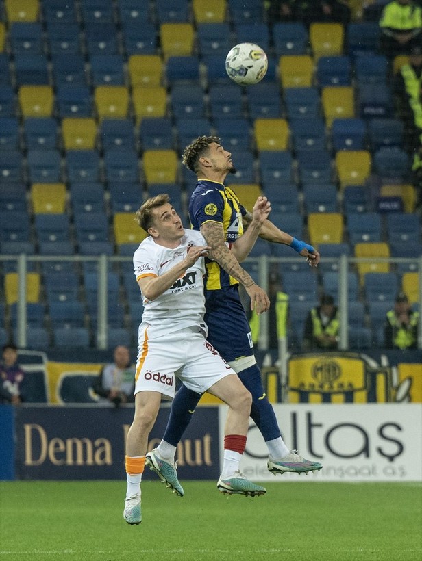 Son dakika Galatasaray haberleri... Galatasaray Ankaragücü'nü 4-1 yendi! Şampiyonluk maçından unutulmaz fotoğraflar - Resim: 1