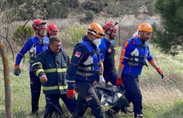 Gabonlu genç kızın sır ölümünde anne konuştu! Tüm dikkatler oraya çevrildi! Ahlaksız teklifin ardından... - Resim: 10