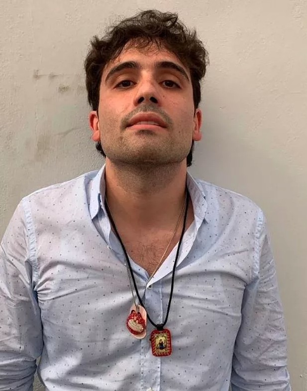 Meksika'da uyuşturucu baronu El Chapo'nun oğlu Ovidio Guzman yakalandı ülke karıştı! Kartel üyeleri barikat kurup polisle çatıştı - Resim: 18