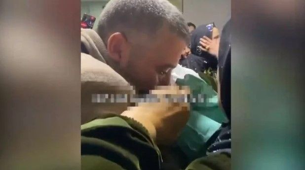 Şanlıurfa’da aşiret üyelerinden 18 yıl sonra doğan erkek bebeğe zılgıtlı karşılama sosyal medyayı yıktı geçti! - Resim: 7