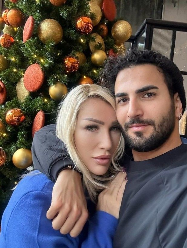'Ben çorap kadınıyım' sözleriyle damga vuran Seda Sayan son dönemin popüler sünnet derisi operasyonunu yaptırdı! - Resim: 12