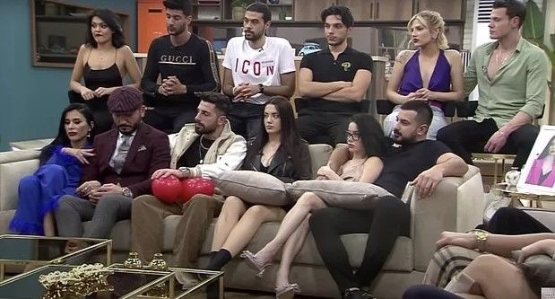 Kısmetse Olur'da skandal ifşa! Gerçekler içerden sızdırıldı, Jahrein Twitch yayınında tek tek okudu! Çekimler başlamadan 2 ay önce... - Resim: 13