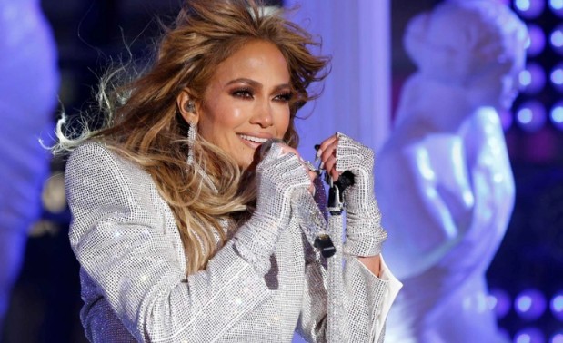 Jennifer Lopez bikinisiyle poz verdi hayranları yaşını sorguladı! "54 yaşında olamazsın" - Resim: 4