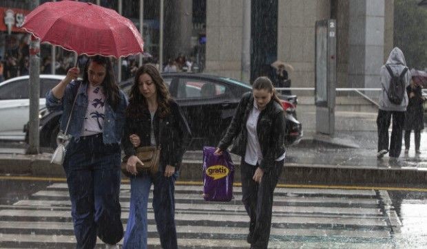İstanbul'un beklediği yağışlar başladı! Meteoroloji'den 5 günlük hava durumu tahmini geldi! Gök gürültülü sağanak yağış uyarısı geldi - Resim: 10