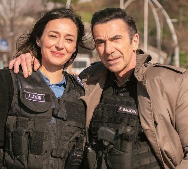 Arka Sokaklar dizisinde silahların olduğu kamyon kaboldu! Dizinin çekimleri ertelendi - Resim: 11