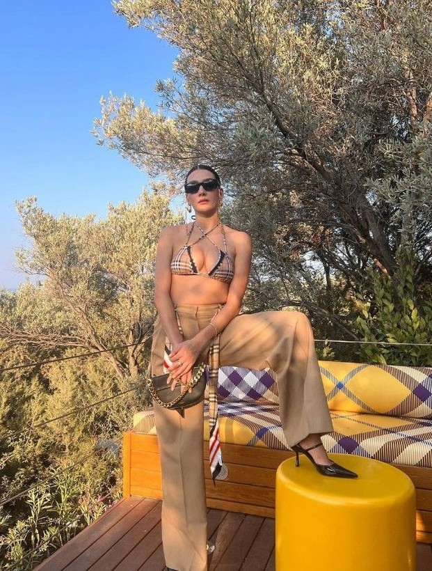 Aybüke Pusat ve Furkan Andıç aşkından 4 yıl sonra ilk paylaşım! Aşk pozu sosyal medyada gündem oldu - Resim: 2