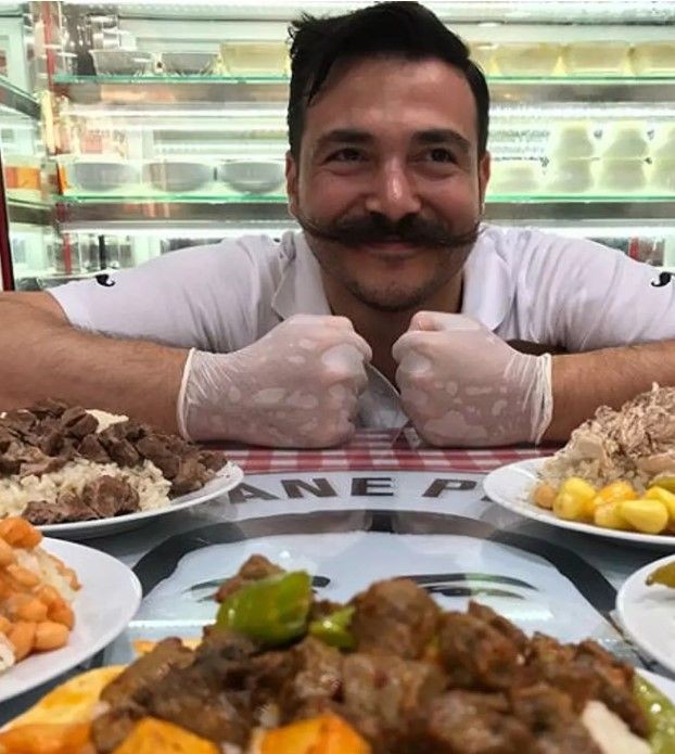 THY'de yemek akımı 2. perde! Şırdancı Mehmet'in ardından Baruthane Pilavcısı da uçakta pilav yediği anları paylaştı! Görüntüler viral oldu - Resim: 4