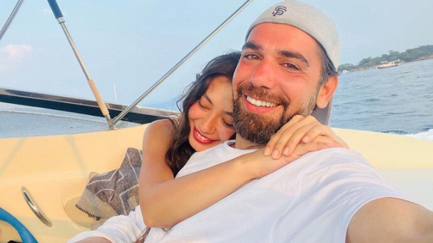7'nci yıllarını kutladılar! Neslihan Atagül-Kadir Doğulu çifti Bodrum'da tatil yapıyor - Resim: 1