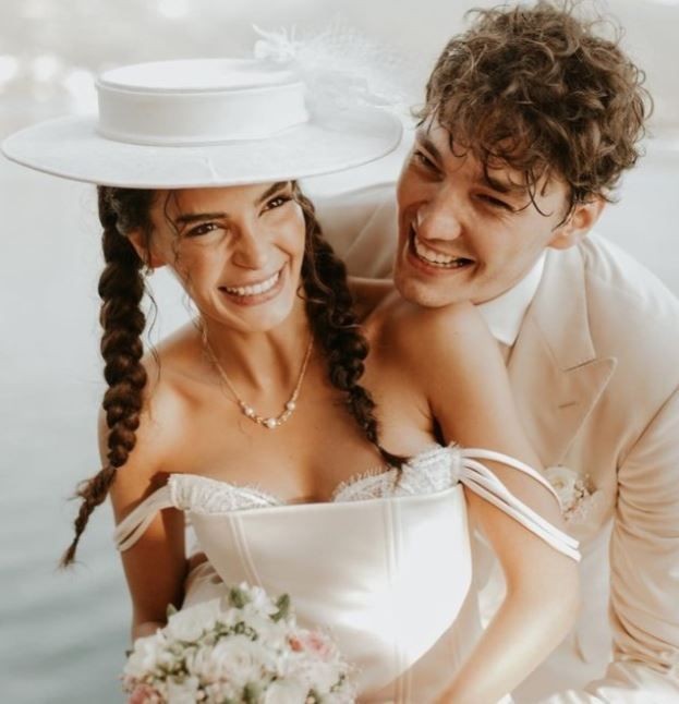 Cedi Osman'ın eşi Ebru Şahin yeni imajıyla büyüledi! ''Aynı Aydan Şener'' - Resim: 5