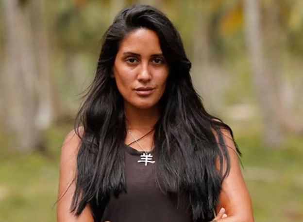 Survivor Sahra yıllar içerisinde geçirdiği estetik operasyonlarıyla bambaşka biri oldu! Görenler tanıyamıyor - Resim: 2