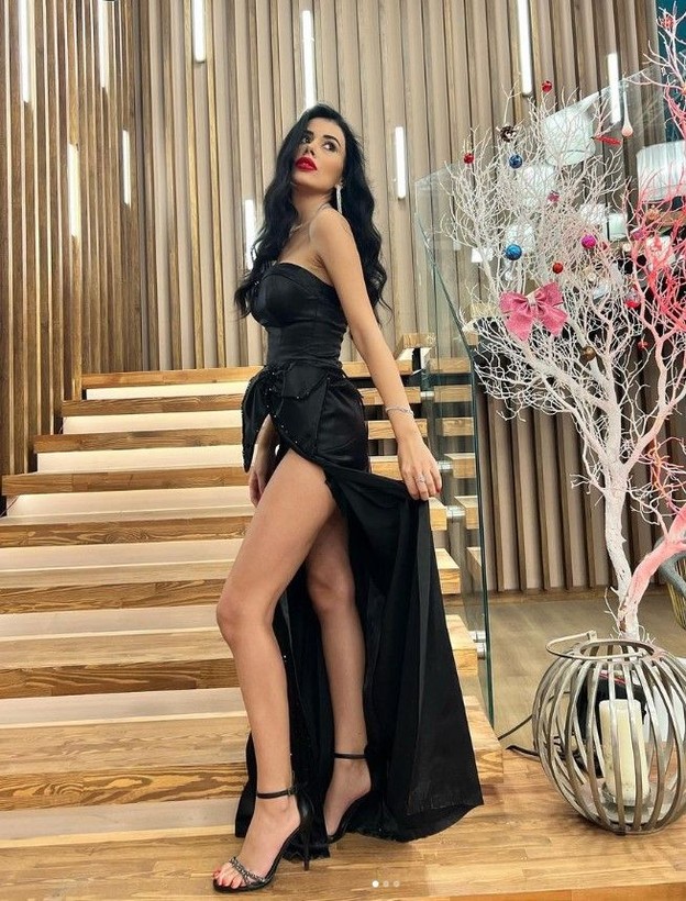 Kısmetse Olur Yeliz ile ablası estetik yaptırmak isterken doktor ve asistanı tarafından dövüldü! İşte Yeliz'den ilk açıklama - Resim: 8