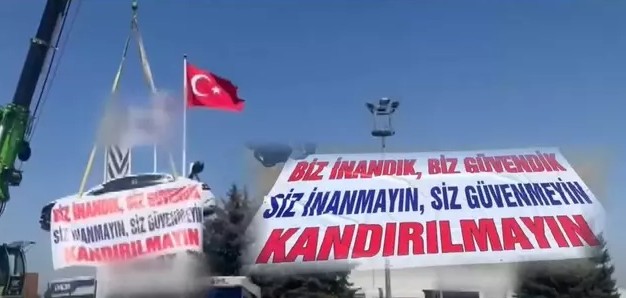 Aracını vinçle asarak protesto etti! Sıfır aldı 500 bin TL'lik masraf çıkartı - Resim: 4