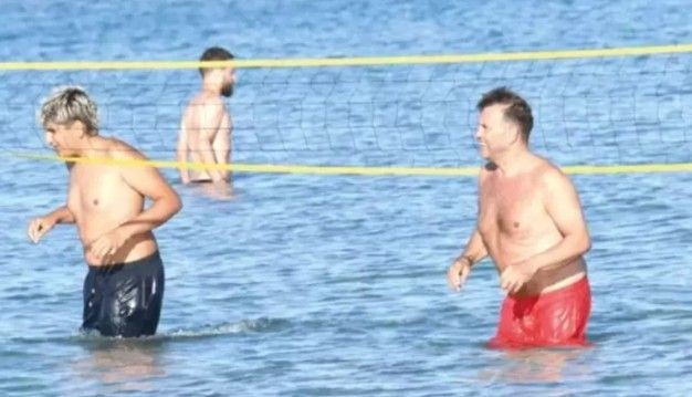 Geçen yıl boşanan Okan Buruk ve eski eşi tatilde - Resim: 4