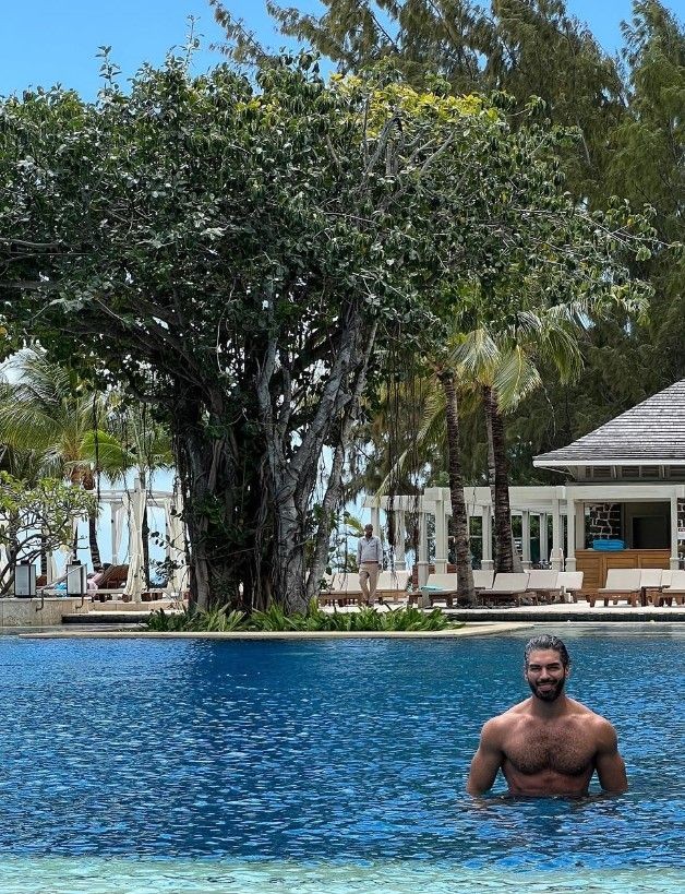 Ruhun Duymaz'ın Onur'u Şükrü Özyıldız role kendini kaptırdı! Şükrü Özyıldız'ın Galata'da kapkaççıyı yakaladığı anlar kamerada! - Resim: 8