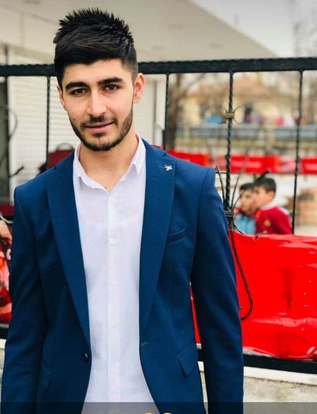 HDP önünde Diyarbakır Anneleri nöbetini başlatan Hacire Akar'ın oğlu Mehmet Akar kendisini yakarak yaşamına son verdi - Resim: 4