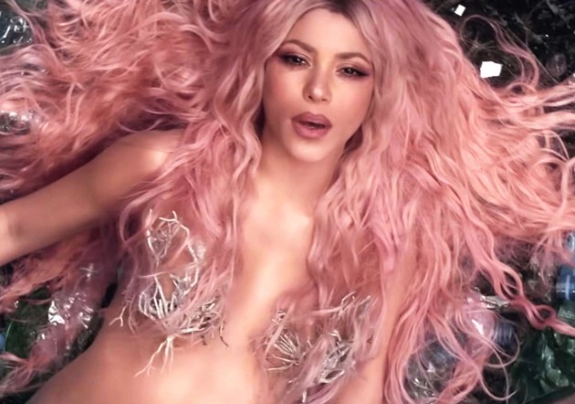 Shakira paylaşımıyla sosyal medyayı salladı! Klibinde fareyle burun buruna geldi - Resim: 2