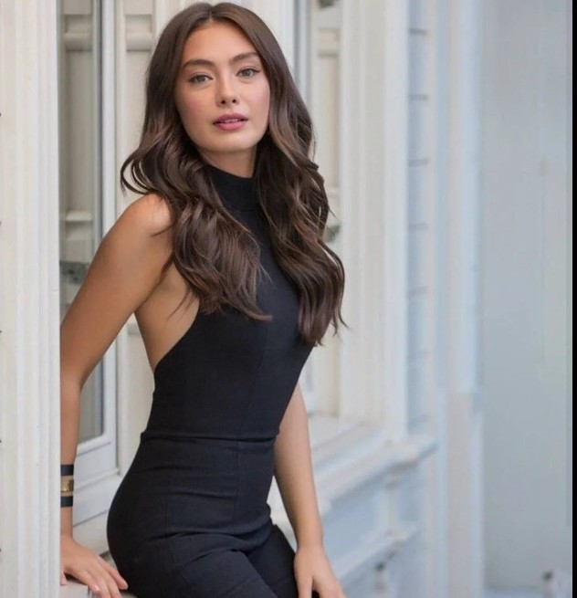 Neslihan Atagül eşi Kadir Doğulu ile tatiline tam gaz devam ediyor! Yatak pozunu paylaşan güzel oyuncu o ayrıntıyı da kareye ekledi - Resim: 3