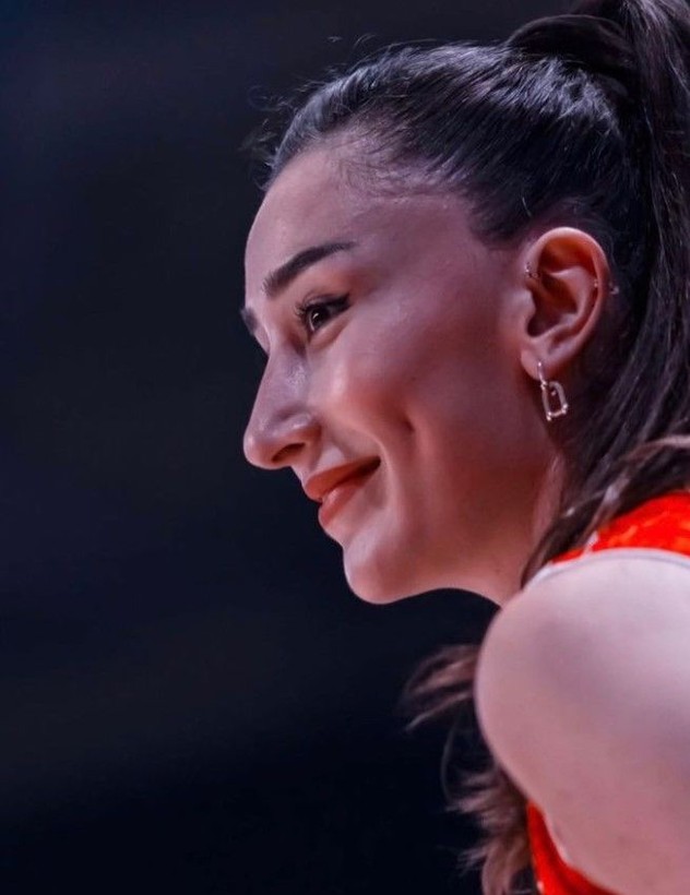 Milli voleybolcu Hande Baladın'ı tehdit eden Mustafa Neşeli'ye tahliye - Resim: 9