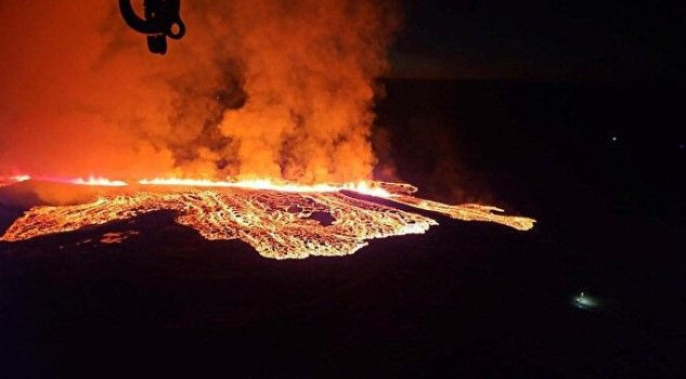 İzlanda'da korku filmi gibi olay! Magma yeryüzüne çıktı - Resim: 5