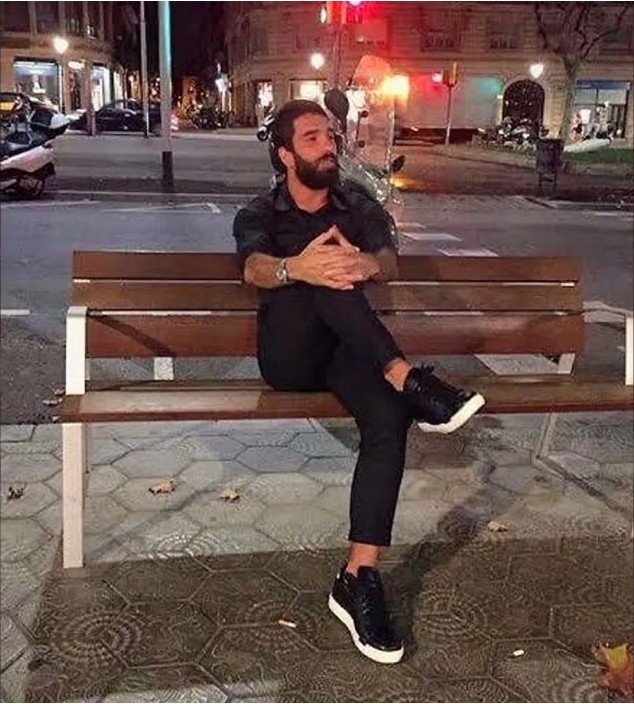 Barcelona'dan sonra Slovenya! Arda Turan'ın yeni bankı - Resim : 1