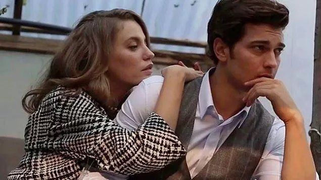 4 yıllık sevgilisiyle olan beraberliğini görkemli bir düğünle taçlandıran Eda Ece'den kritik hamle geldi - Resim: 14