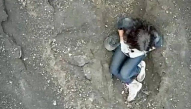 Yanardağın içine düşen turistten acı haber - Resim: 2