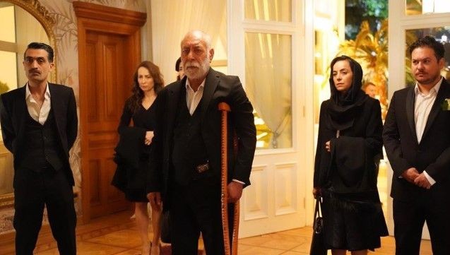 Yalı Çapkını'nda yaprak dökümü! 2 isim kadrodan çıkıyor, 2 isim geliyor! Seyirci çok sevinecek - Resim: 5