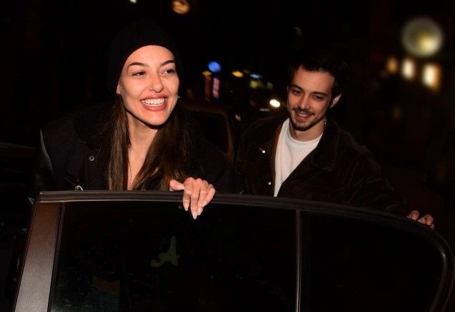 Afra Saraçoğlu'ndan, kendisini takipten çıkan 4 yıllık eski aşkı Mert Yazıcıoğlu'na karşı hamle - Resim: 2