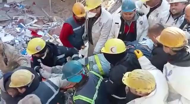 10 ili etkileyen Kahramanmaraş merkezli depremlerin ardından umut yeşerten kurtuluş haberleri geliyor - Resim: 24