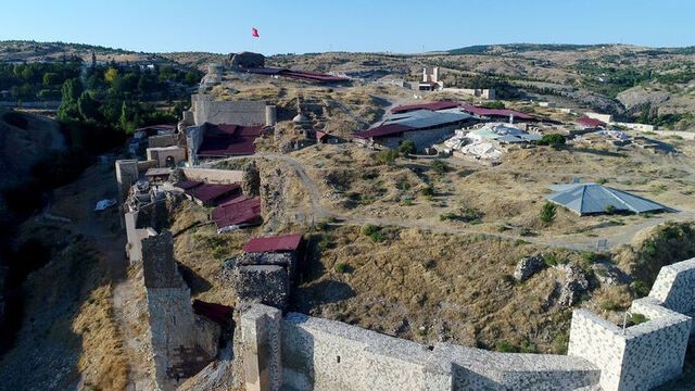 Harput Kalesi'nde 1000 yıllık sanayi sitesi gün yüzüne çıkarıldı - Resim: 6