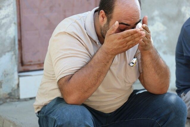 Diyarbakır'da kaybolan 8 yaşındaki Narin'in cansız bedeni bulundu mu? Kayalıklarda kan lekeleri.... - Resim: 16