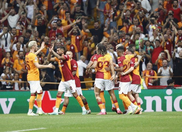 Molde'yi 2-1'le geçen Galatasaray Şampiyonlar Ligi'ne yenilgisiz kaldı! - Resim: 9