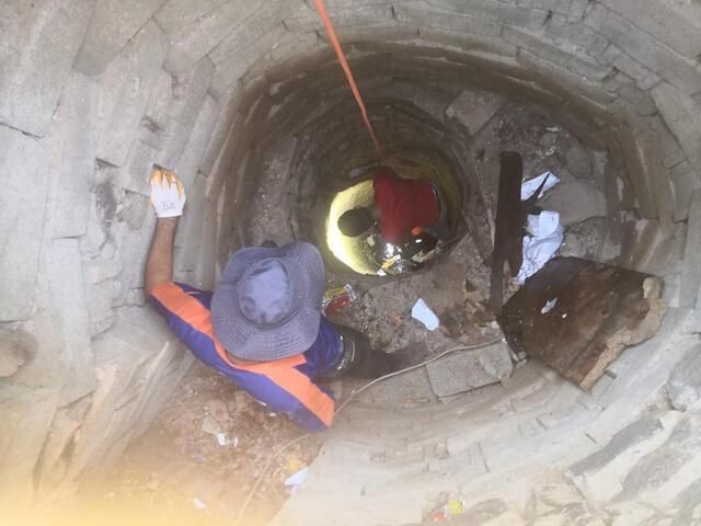 Diyarbakır'da kaybolan 8 yaşındaki Narin'in cansız bedeni bulundu mu? Kayalıklarda kan lekeleri.... - Resim: 3