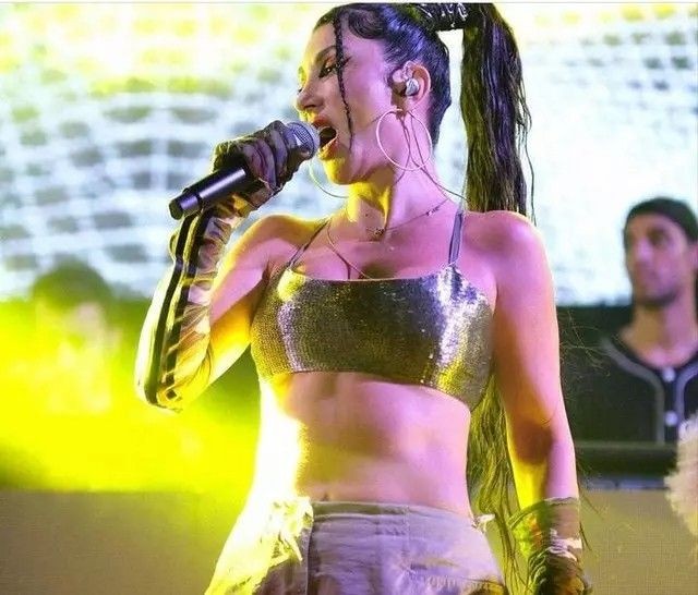 Hande Yener Photoshop'u abarttı: Herkesin diline düştü - Resim: 5