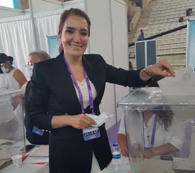 CHP’de yasak aşk skandalı! Ortaya çıkınca eşlerinden boşandılar | Rıza Akpolat ile Yeşim Ağırman'ın paylaşımları... - Resim: 6