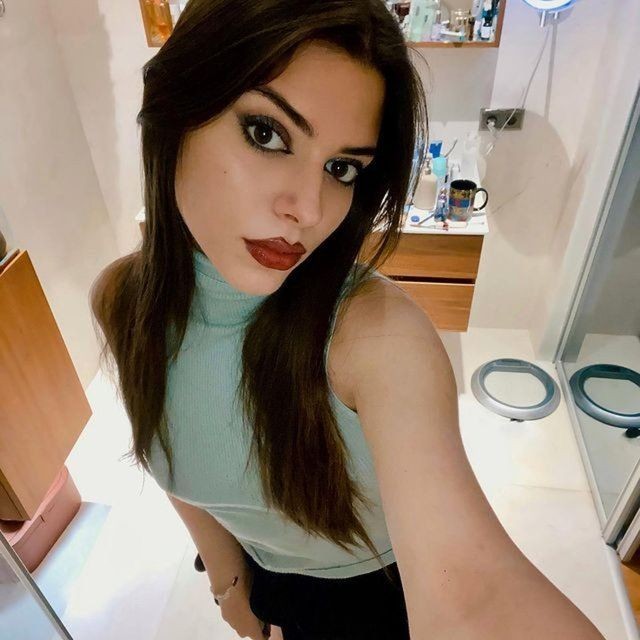 Defne Samyeli'nin dünyalar güzeli kızı Derin Talu Instagram pozları ile ortalığı yaktı geçti - Resim: 16