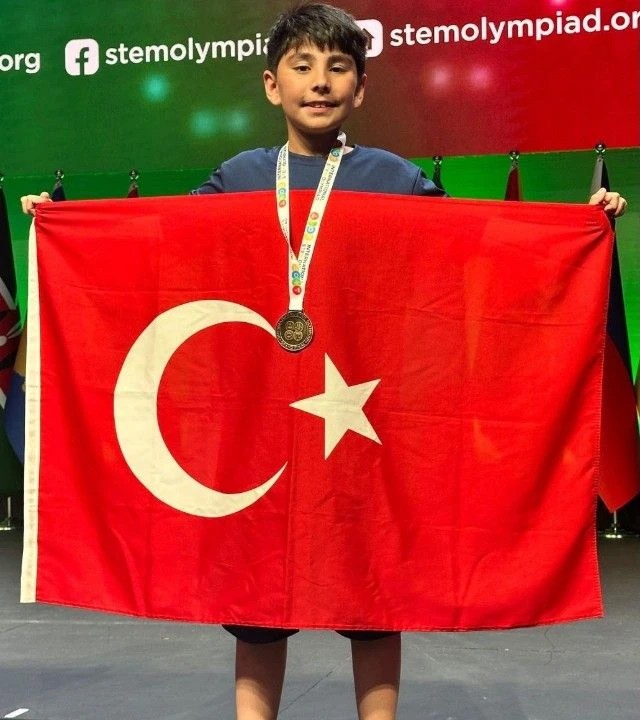 10 yaşındaki Türk deha dünya birincisi oldu! Matematikte olağanüstü başarı - Resim : 2