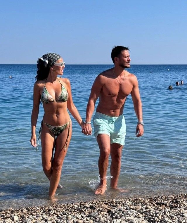 Ayrıldılar! Pelin Akil eşi Anıl Altan ile boşanma iddialarına noktayı koydu - Resim: 9