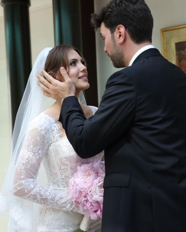 Müjdeli haber geldi! Eda Ece anne oluyor! Bebeği kaç aylık? İşte detaylar... - Resim: 1