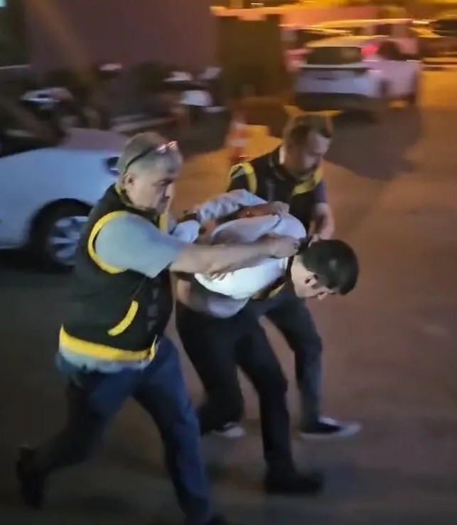 "Sen sapık mısın?" diye bağırdı ortalık karıştı! Markette 2 kişiyi vurdu - Resim : 3