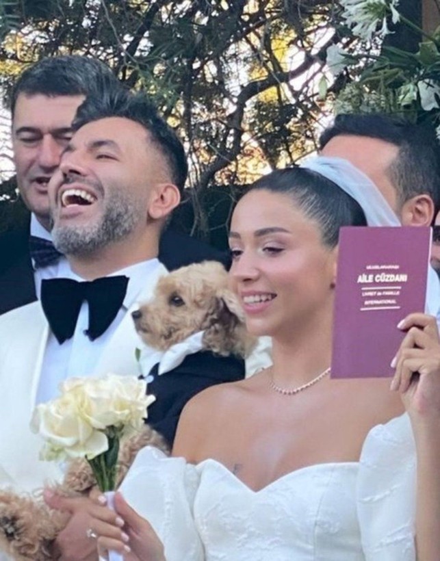 Şarkıcı Zeynep Bastık ve eski eşi Tolga Akış neden boşandı? Açıklama geldi - Resim: 3