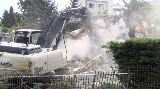 Münevver Karabulut'un Cem Garipoğlu tarafından vahşice katledildiği ev bakın şimdi ne halde! Ev sahibi 'Lanetli ev, satsan satılmıyor, atsan atılmıyor' demişti - Resim: 10