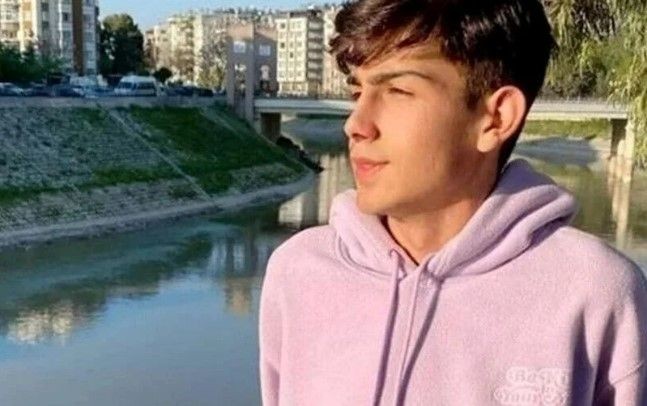 Taha Duymaz'ın ölüm haberi kahretmişti! Arkadaşı Ragıp Narin Taha'nın ölmeden bir gün önce söylediklerini anlattı... Ablasının son paylaşımı boğazları düğümledi - Resim: 19