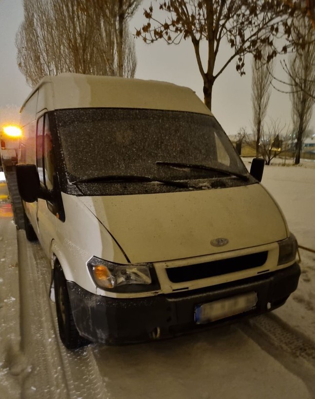 Van'da 240 kaçak göçmen yakalandı, 5 organizatör tutuklandı - Resim: 6