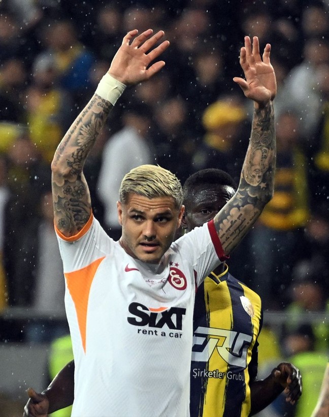 Son dakika Galatasaray haberleri... Galatasaray Ankaragücü'nü 4-1 yendi! Şampiyonluk maçından unutulmaz fotoğraflar - Resim: 67