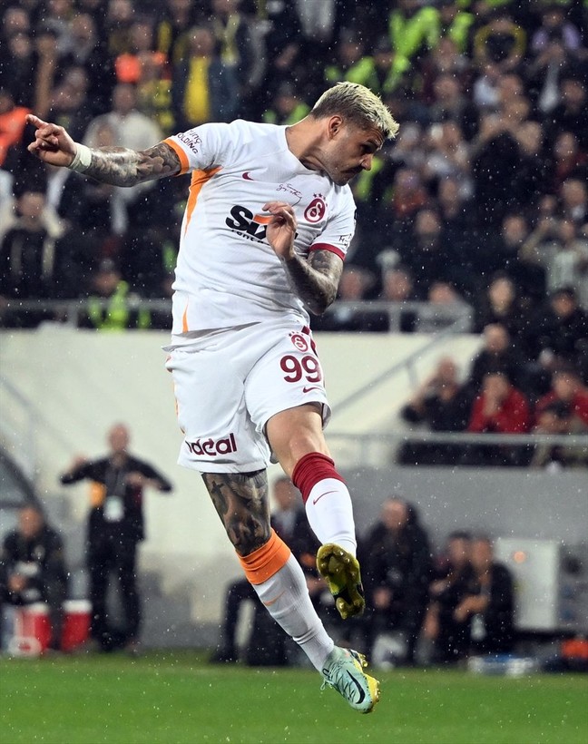 Son dakika Galatasaray haberleri... Galatasaray Ankaragücü'nü 4-1 yendi! Şampiyonluk maçından unutulmaz fotoğraflar - Resim: 71