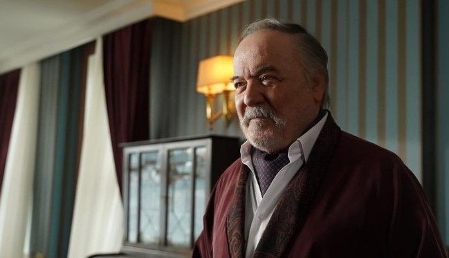 Yalı Çapkını 2. sezon çekimleri başladı! Halis Ağa'nın kızı Nükhet'i canlandıracak Binnur Kaya'dan sette ilk poz - Resim: 8