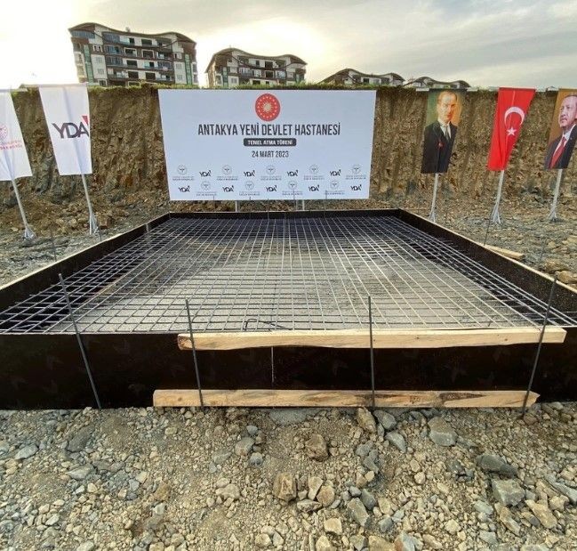 Temel atma töreninde dalga konusu olan Defne Devlet Hastanesi inşaatın 48. gününde böyle görüntülendi! - Resim: 3